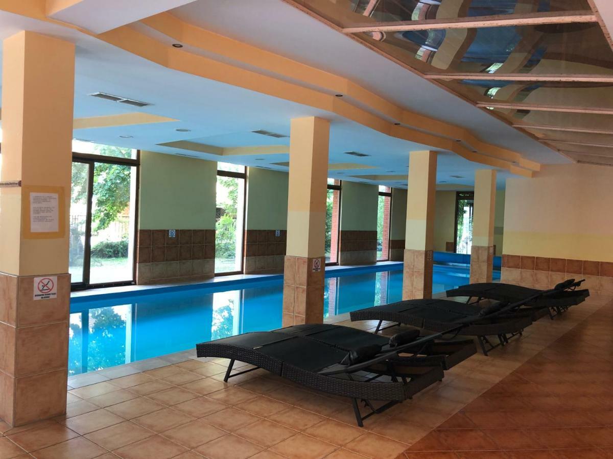 Dorina Wellness Apartment Siofok Ngoại thất bức ảnh
